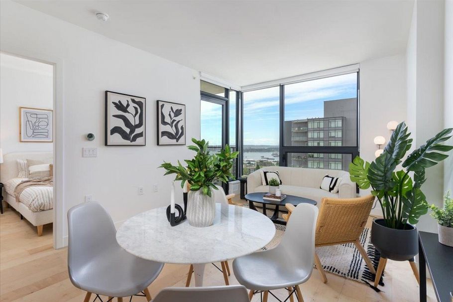 1004 135 E 13th Street North Vancouver, BC - 4