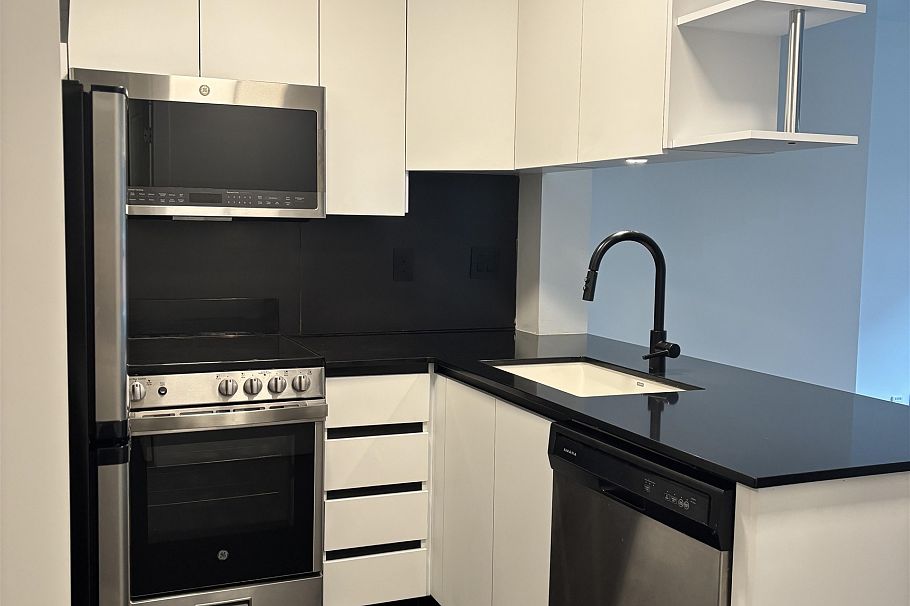 811 1189 HOWE STREET, Vancouver BC V6Z 2X4 Vancouver, BC - 4