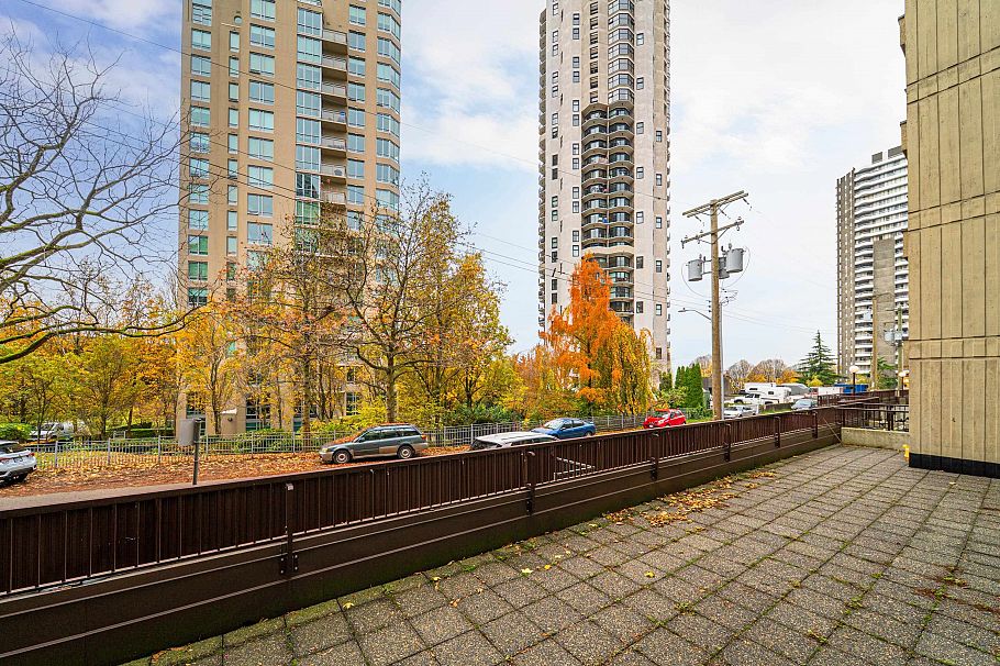 311 1040 Pacific Street Vancouver, BC - 16