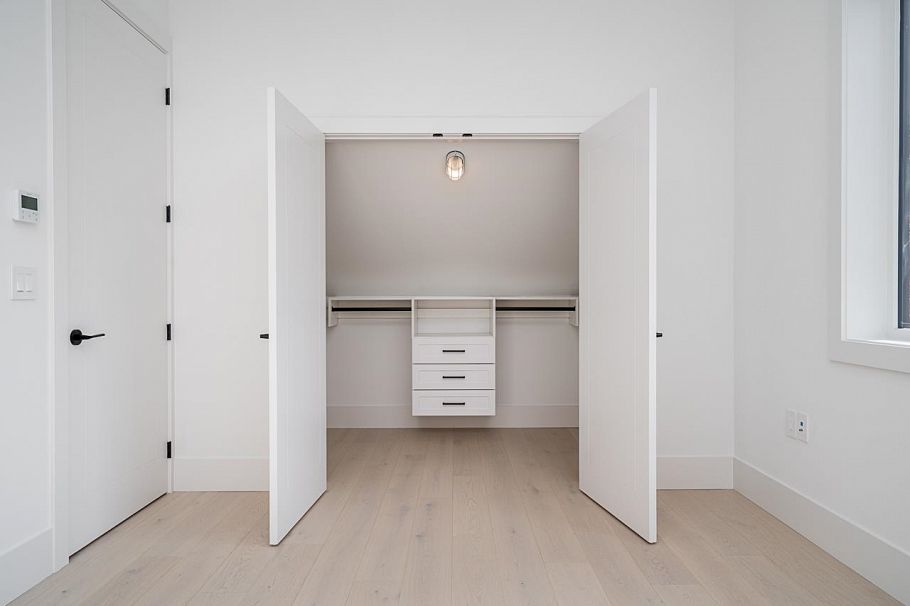 2 2460 Adanac Street Vancouver, BC - 28