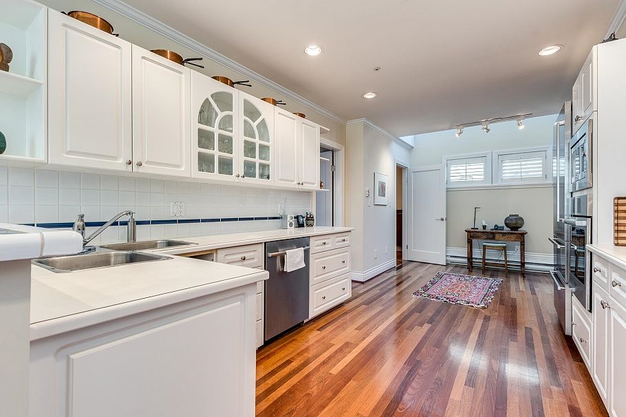 2352 W 7th Avenue Vancouver, BC - 11