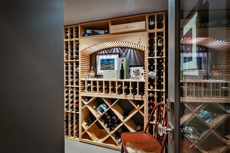 3669 Edgemont Boulevard North Vancouver, BC - 34