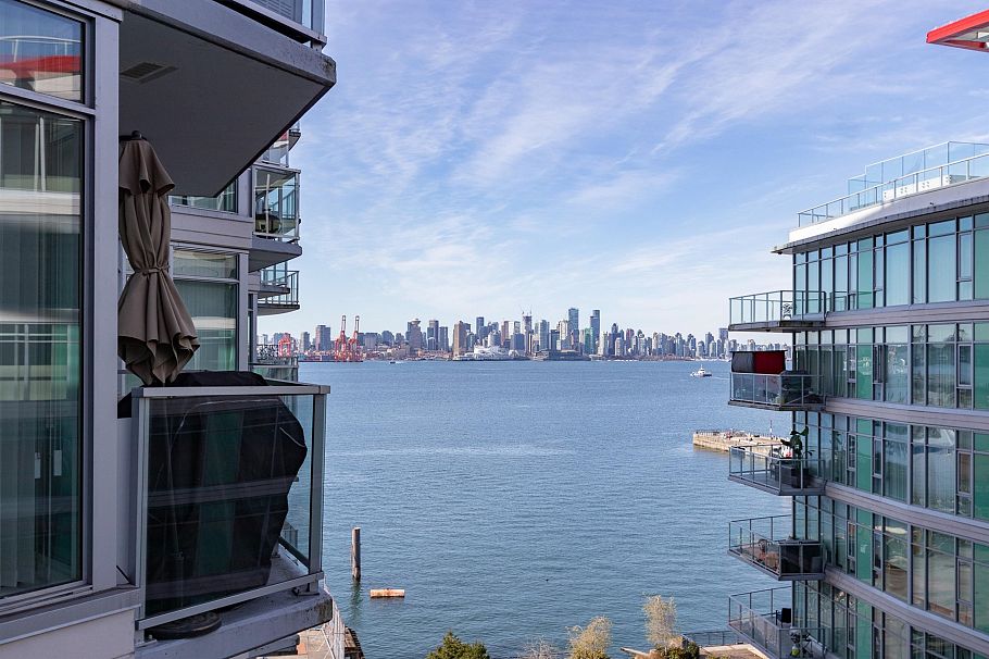 705 199 Victory Ship Way North Vancouver, BC - 10