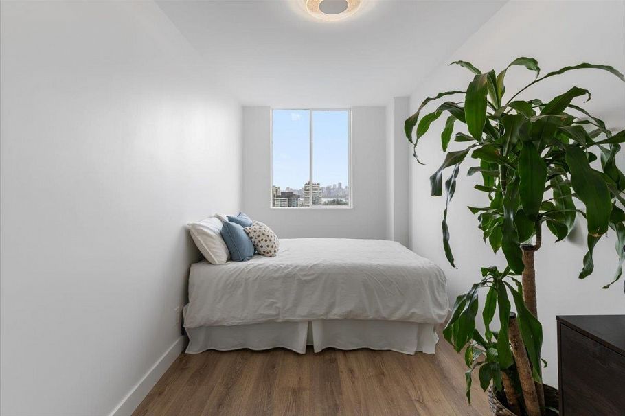 1710 2016 Fullerton Avenue North Vancouver, BC - 11