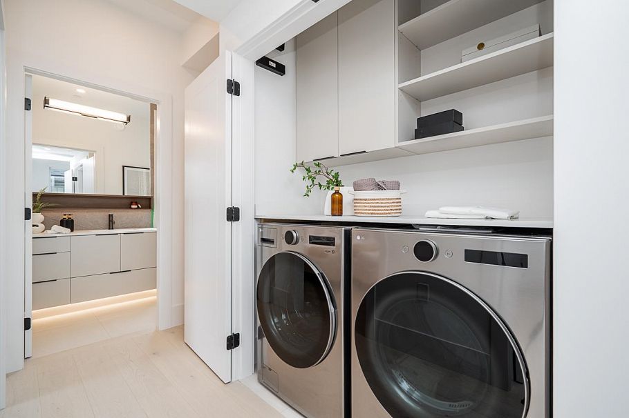 1 2460 Adanac Street Vancouver, BC - 23