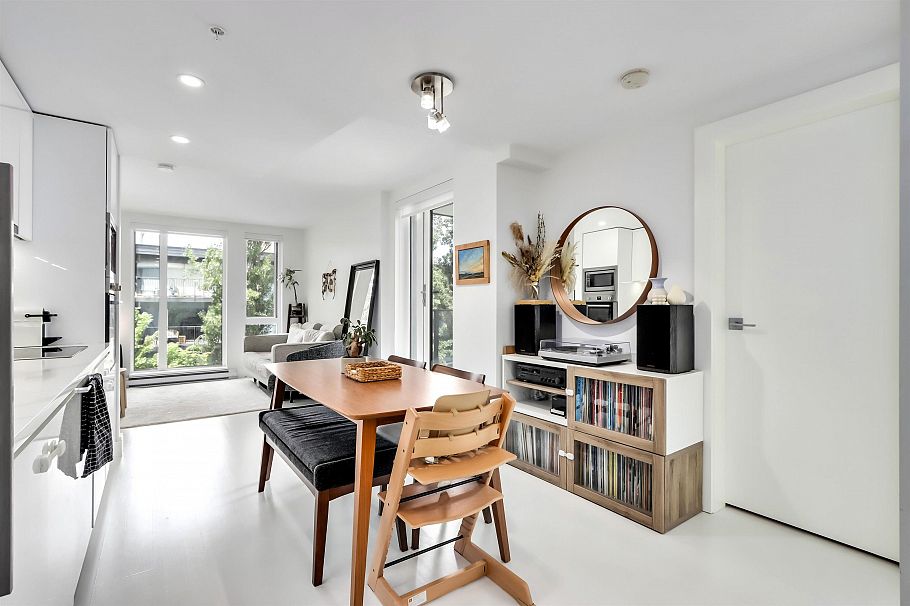 303 2239 W 7th Avenue Vancouver, BC - 7