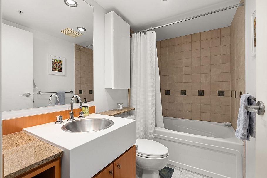 2108 1438 Richards Street Vancouver, BC - 20