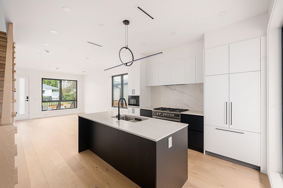 8088 Laurel Street Vancouver, BC - 6