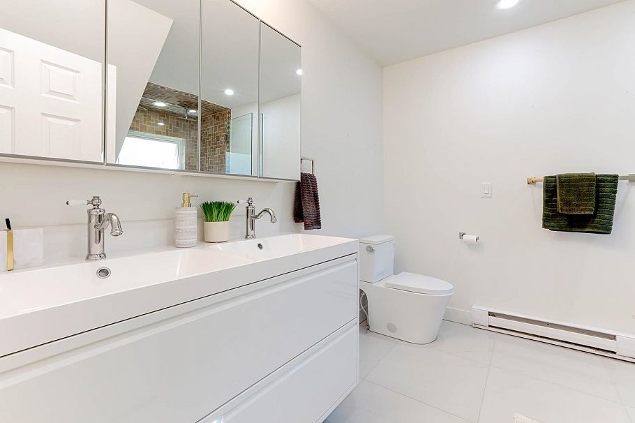 4254 Caddy Road North Vancouver, BC - 23