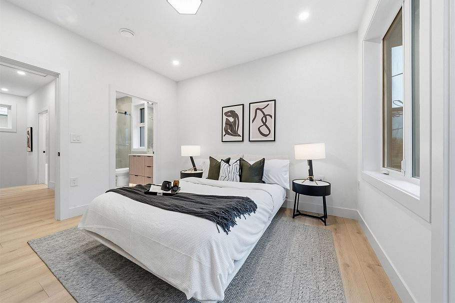 323 N Kamloops Street Vancouver, BC - 9