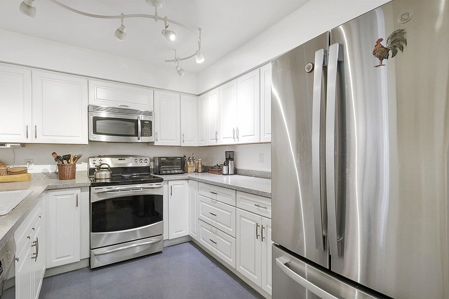 109 2288 W 12th Avenue Vancouver, BC - 9