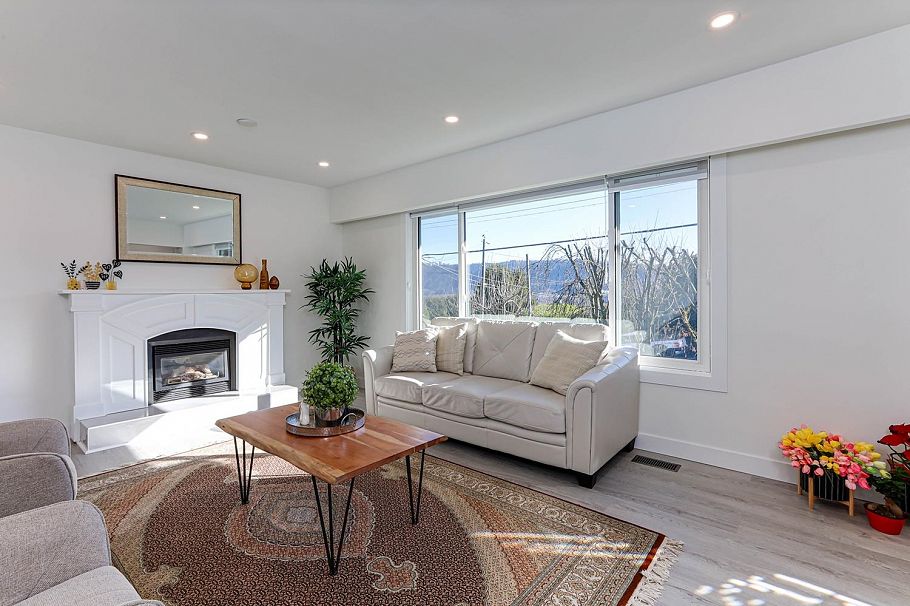 4254 Caddy Road North Vancouver, BC - 5