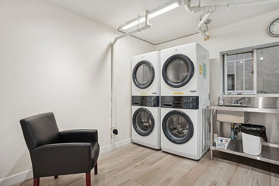 204 1050 Chilco Street Vancouver, BC - 12