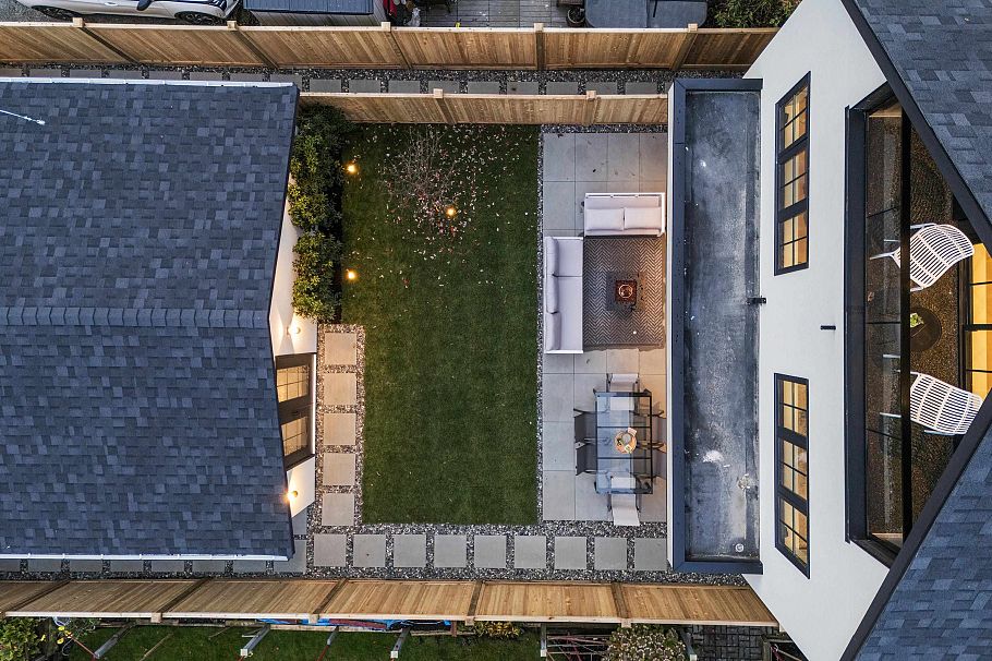 2 240 E 37th Avenue Vancouver, BC - 40