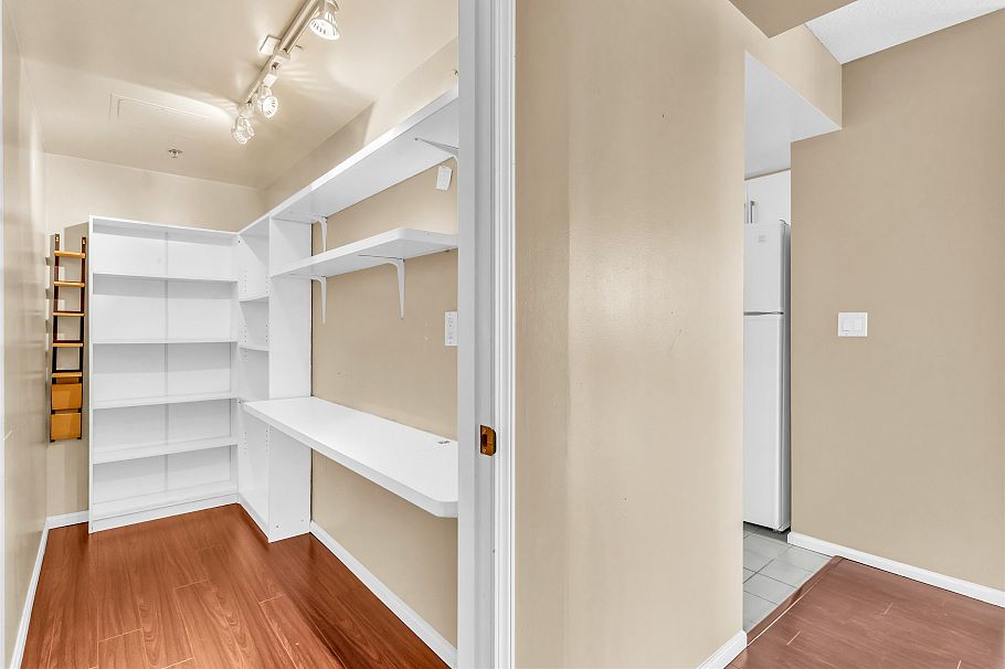 1802 289 Drake Street Vancouver, BC - 8