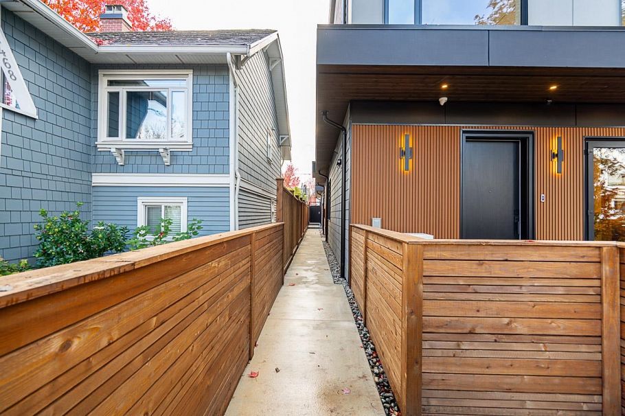 2 2460 Adanac Street Vancouver, BC - 2