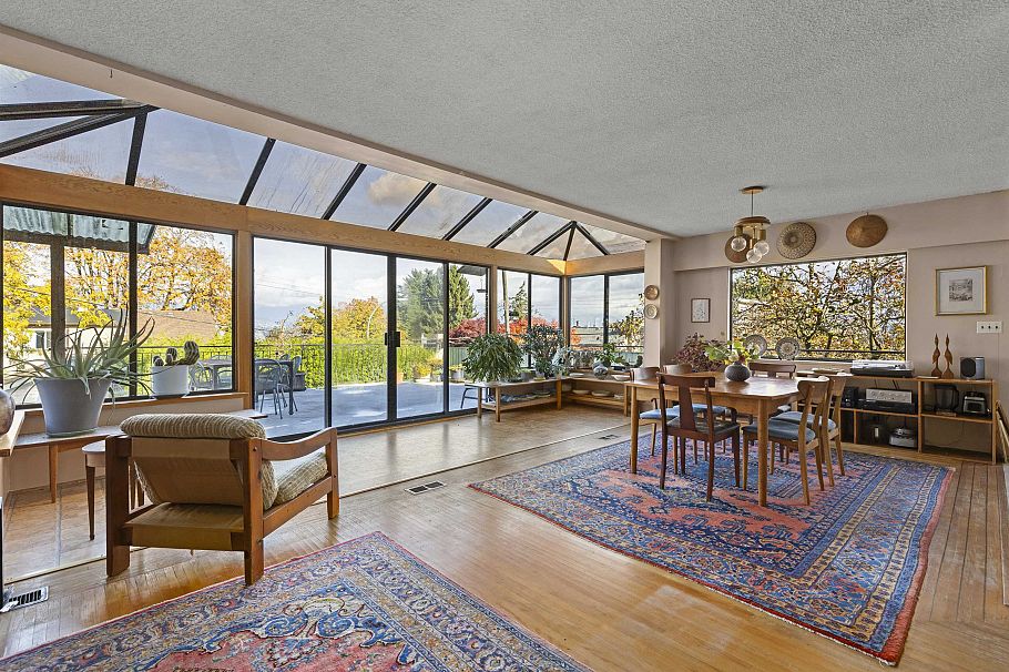 3555 Quadra Street Vancouver, BC - 1