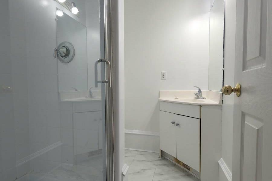 627 UNION STREET, Vancouver BC V6A 2C1 Vancouver, BC - 8