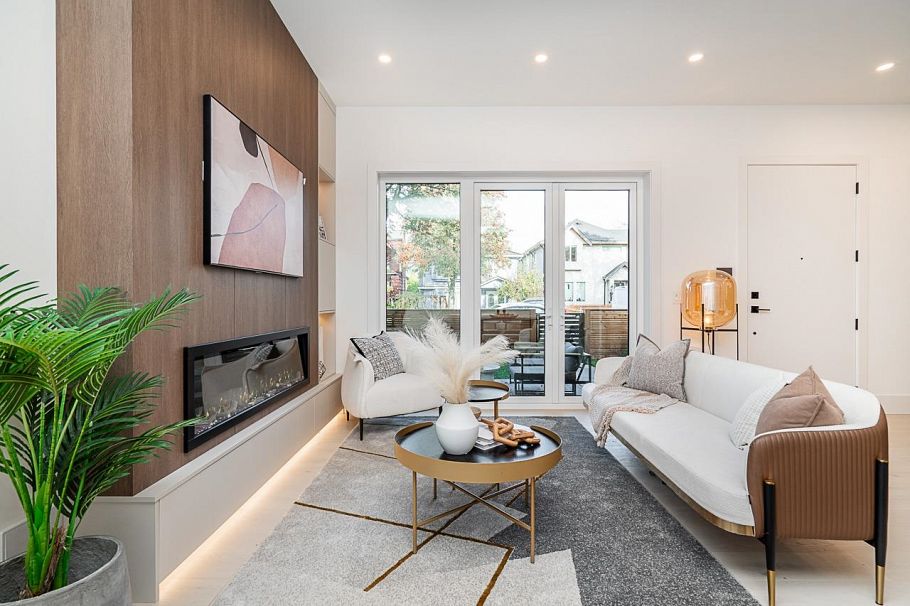 1 2460 Adanac Street Vancouver, BC - 4