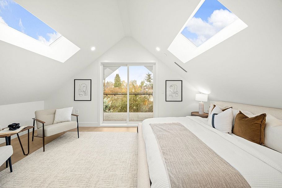 1095 E 14th Avenue Vancouver, BC - 29