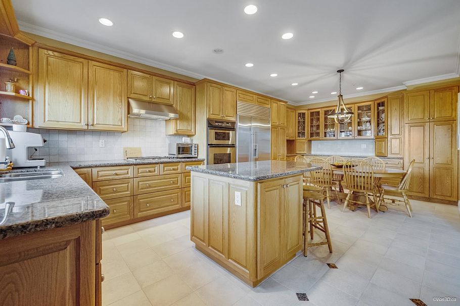 1627 E 34th Avenue Vancouver, BC - 9