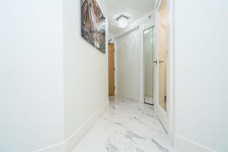 902 1328 W Pender Street Vancouver, BC - 13