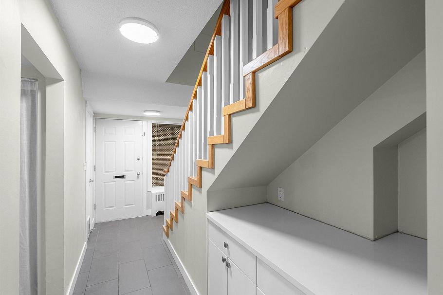 2645 Westview Drive North Vancouver, BC - 4