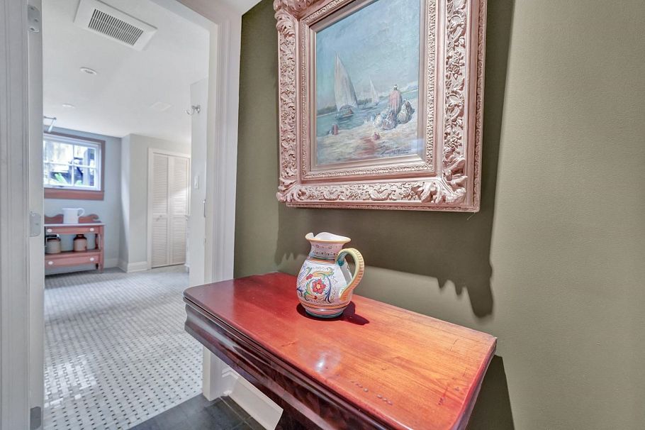 2303 W 3rd Avenue Vancouver, BC - 19