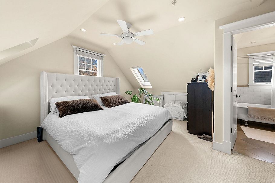 2216 Macdonald Street Vancouver, BC - 27