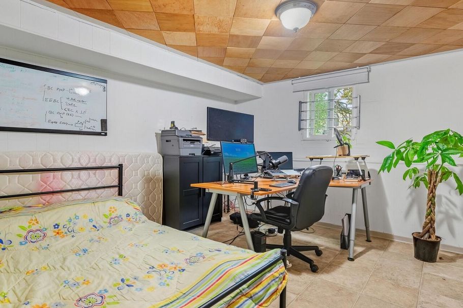 7963 Montcalm Street Vancouver, BC - 20