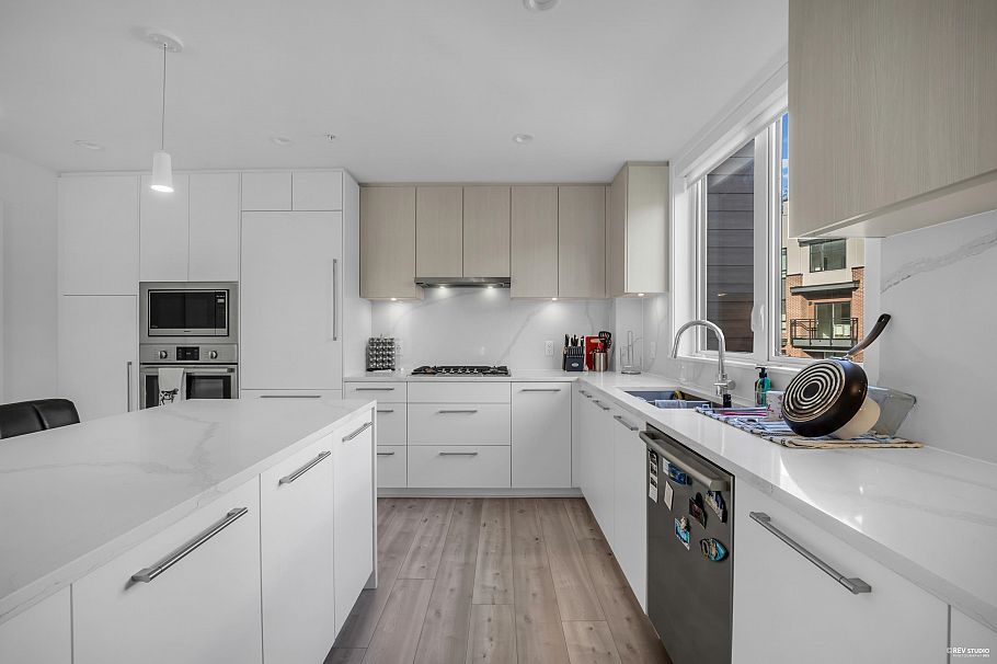 247 2035 Glenaire Drive North Vancouver, BC - 5