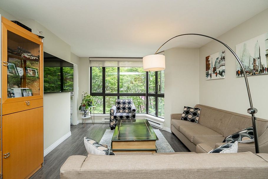 304 488 Helmcken Street Vancouver, BC - 4