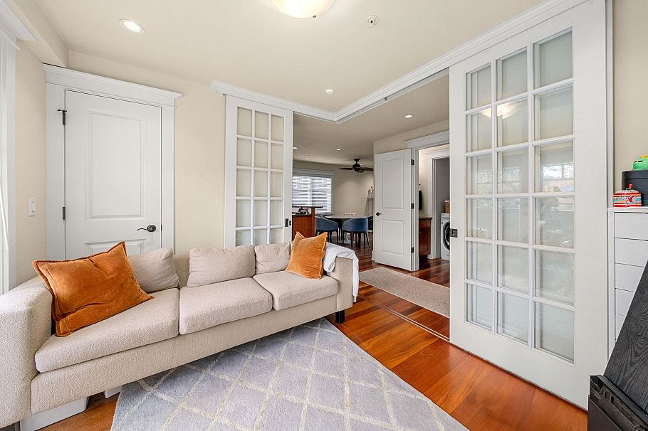 2216 Macdonald Street Vancouver, BC - 22