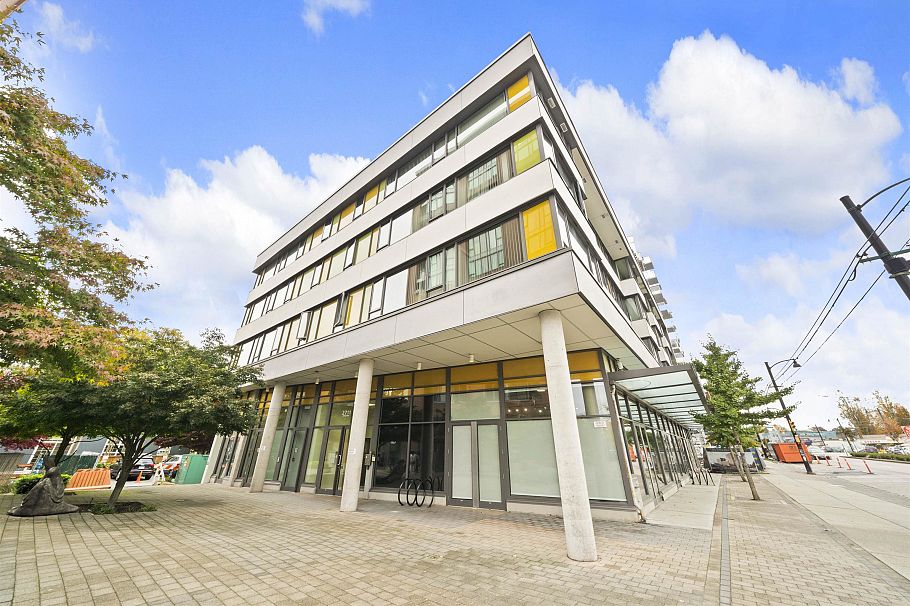 308 2711 Kingsway Vancouver, BC - 1