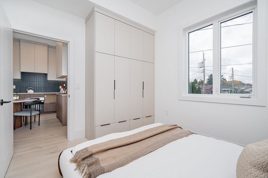 2462 Adanac Street Vancouver, BC - 16