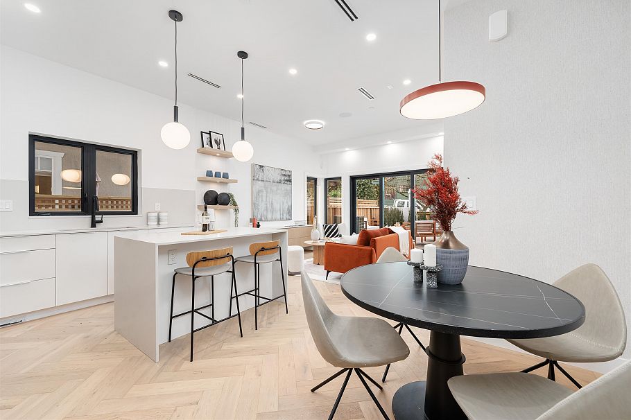 1 3118 Windsor Street Vancouver, BC - 10