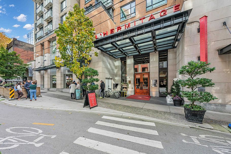 1907 788 Richards Street Vancouver, BC - 26