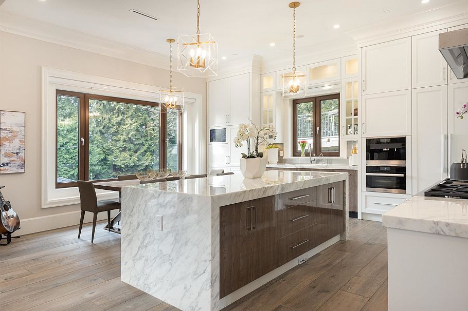 5637 Laburnum Street Vancouver, BC - 9