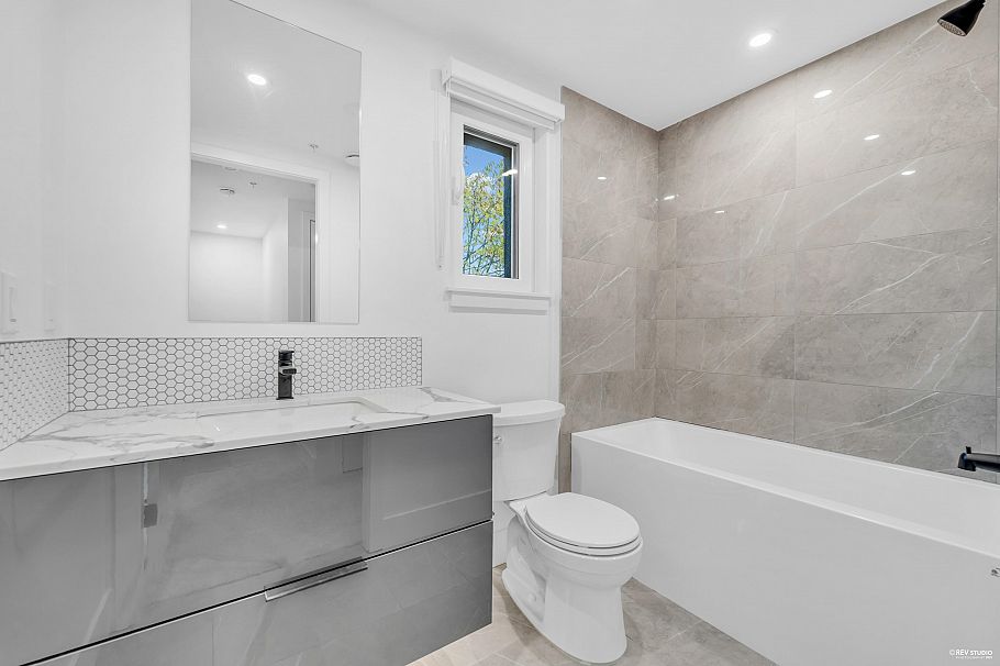 1685 Lakewood Drive Vancouver, BC - 27