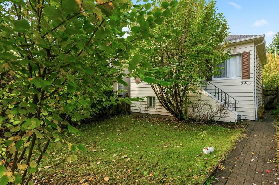 7963 Montcalm Street Vancouver, BC - 1