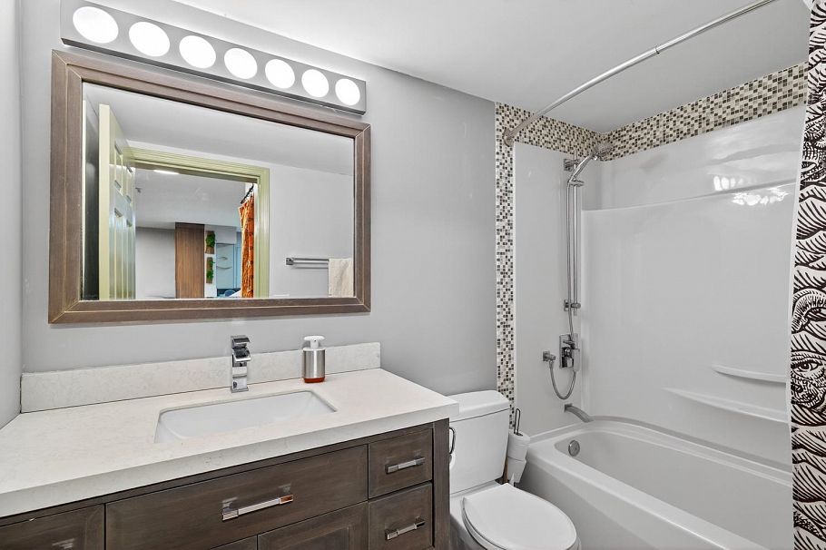 308 1688 E 4th Avenue Vancouver, BC - 14