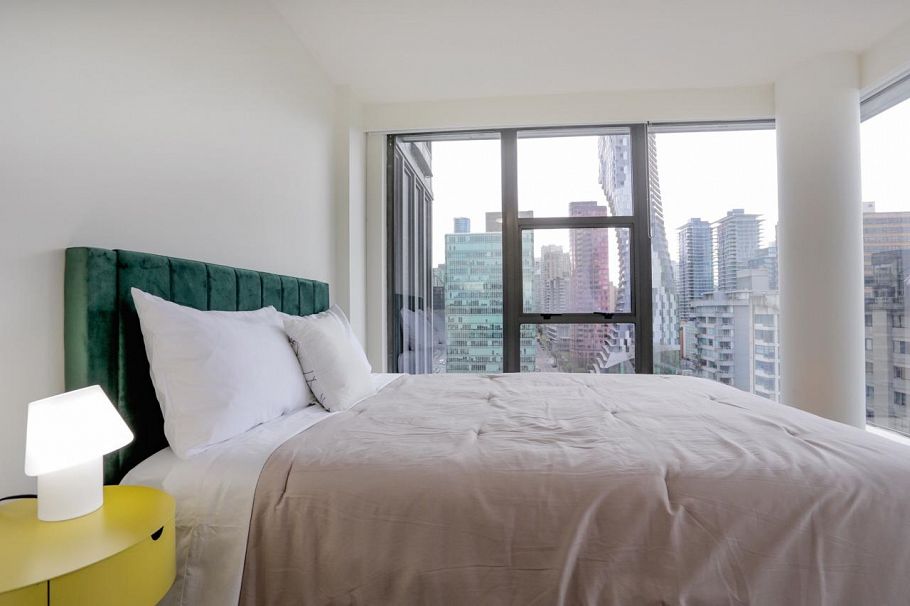 1701 1723 Alberni Street Vancouver, BC - 9