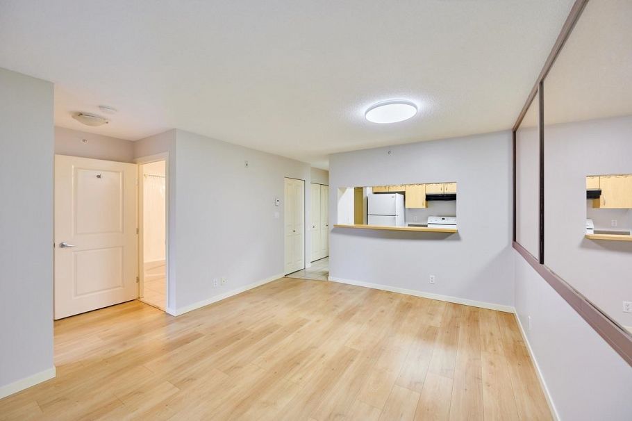 318 3638 Vanness Avenue Vancouver, BC - 9