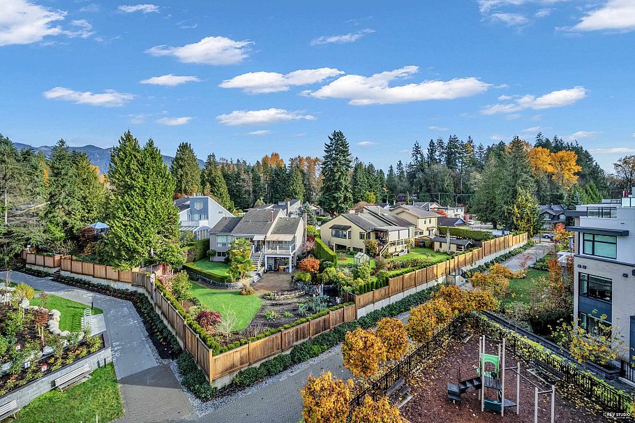 247 2035 Glenaire Drive North Vancouver, BC - 28