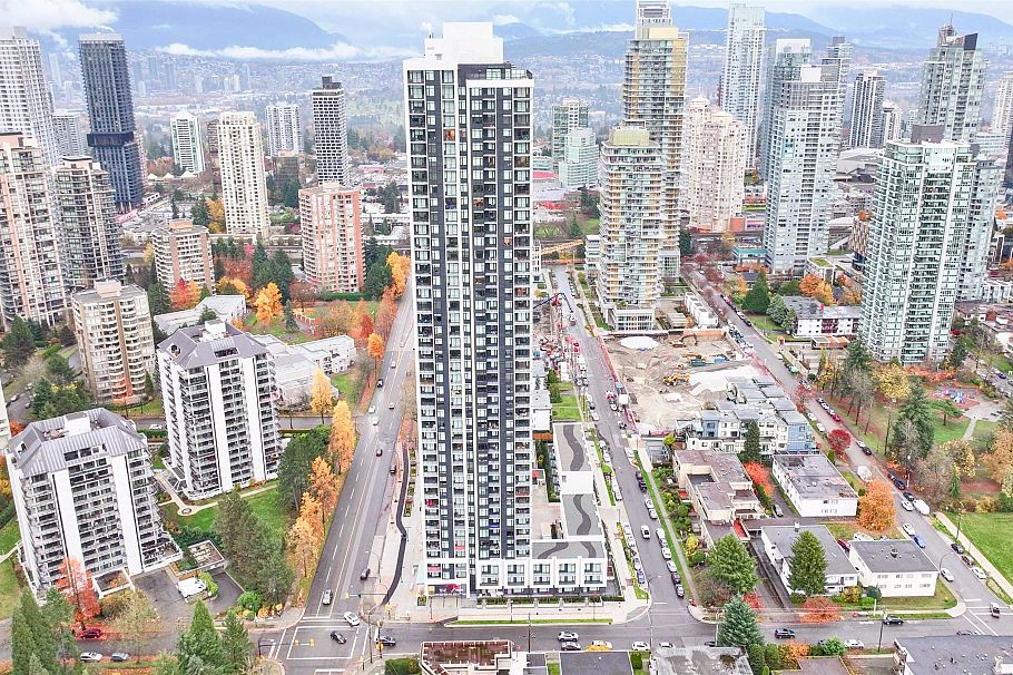 3609 6468 Willingdon Avenue Burnaby, BC - 2