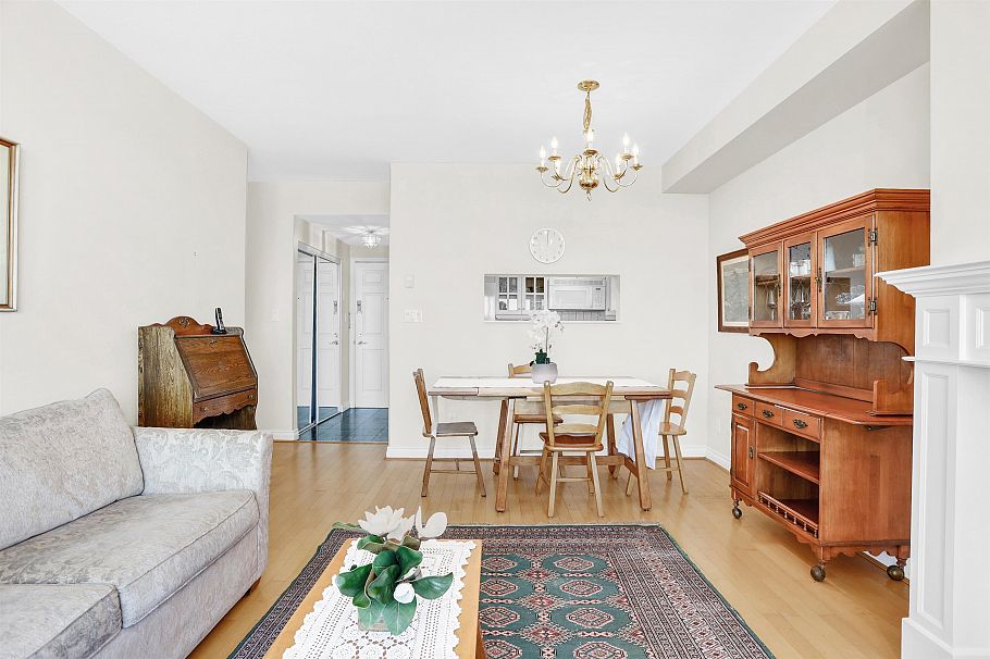 403 2580 Tolmie Street Vancouver, BC - 10