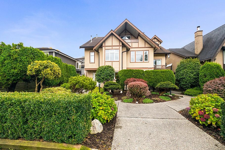 2718 W 3rd Avenue Vancouver, BC - 25