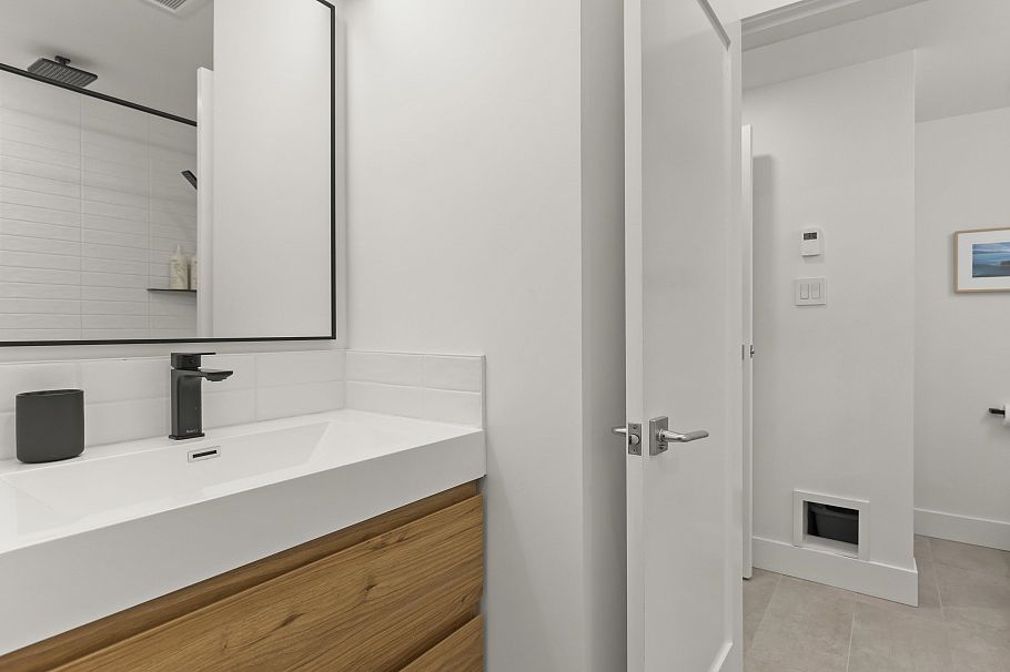 116 1890 W 6th Avenue Vancouver, BC - 23