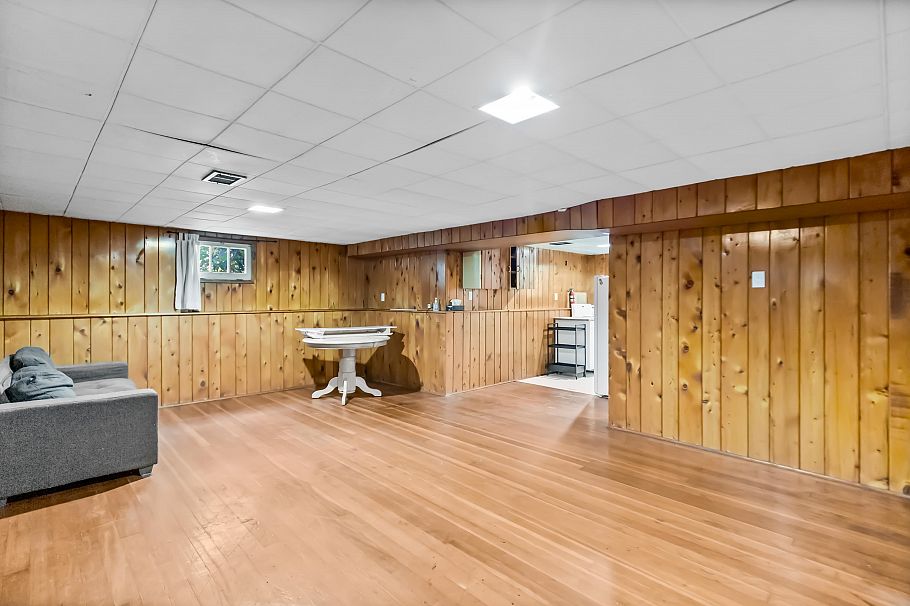 2846 W 8th Avenue Vancouver, BC - 24