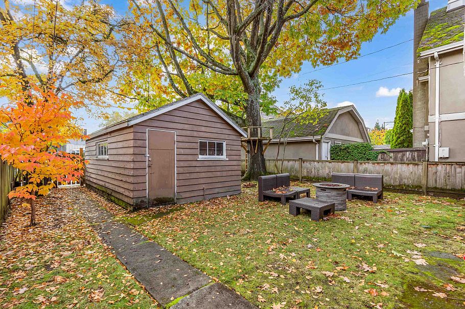 2846 W 8th Avenue Vancouver, BC - 31